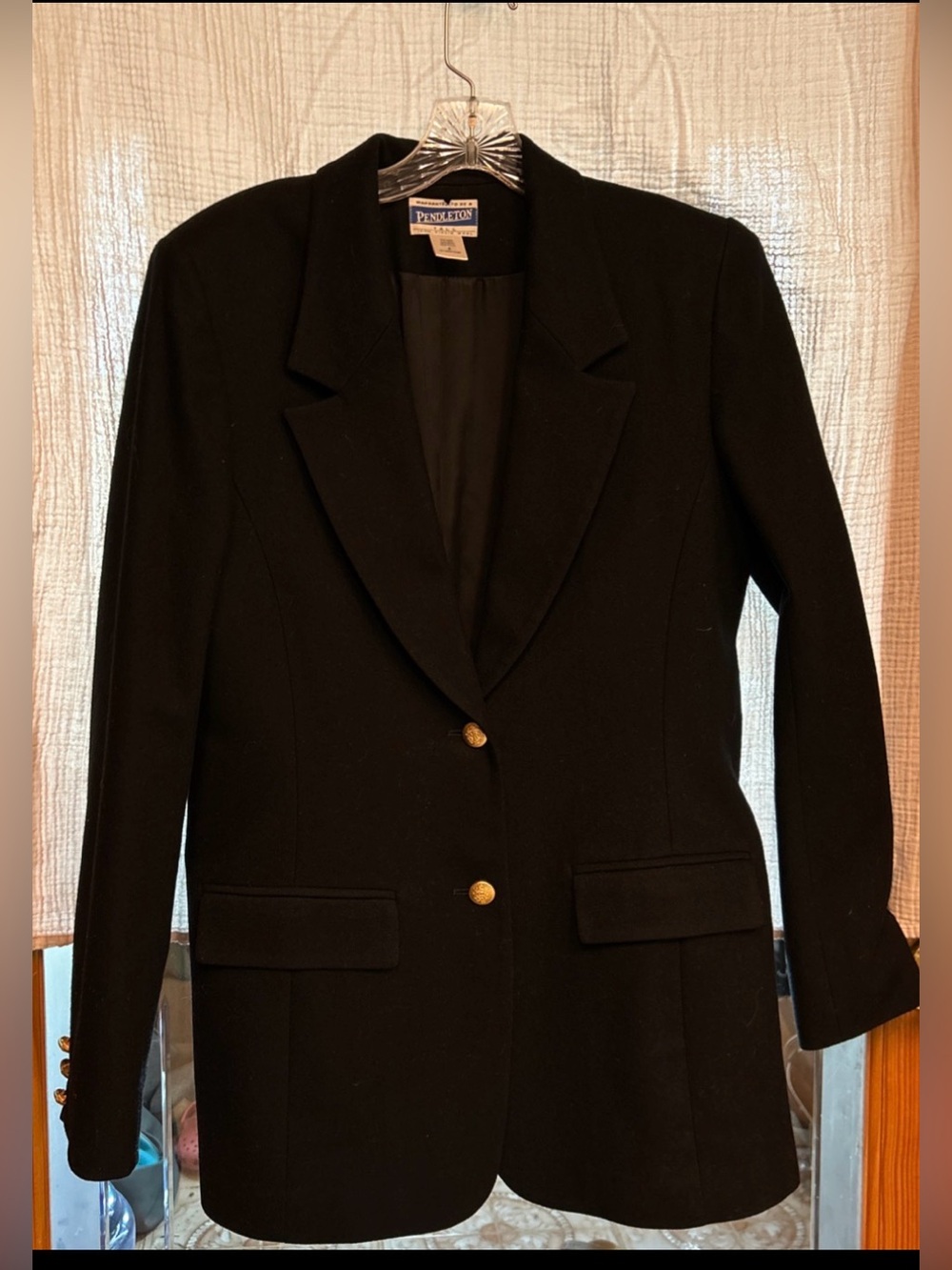 Vintage Pendleton Virgin Wool Black Two Gold Button Blazer Women’s Size 8 Tall